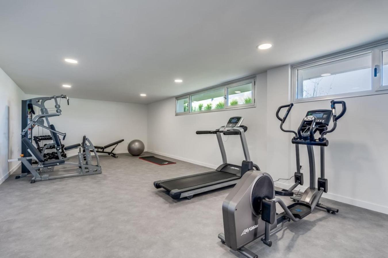 3br With Great Panoramic Views At Oceana Gardens Apartment *