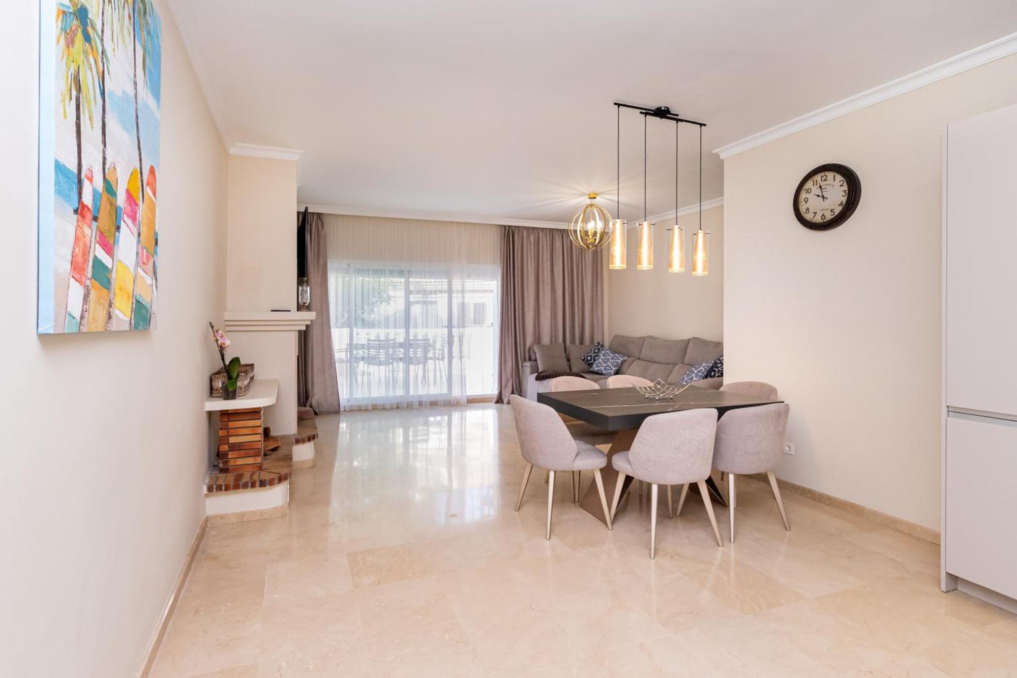 Park Apartment *