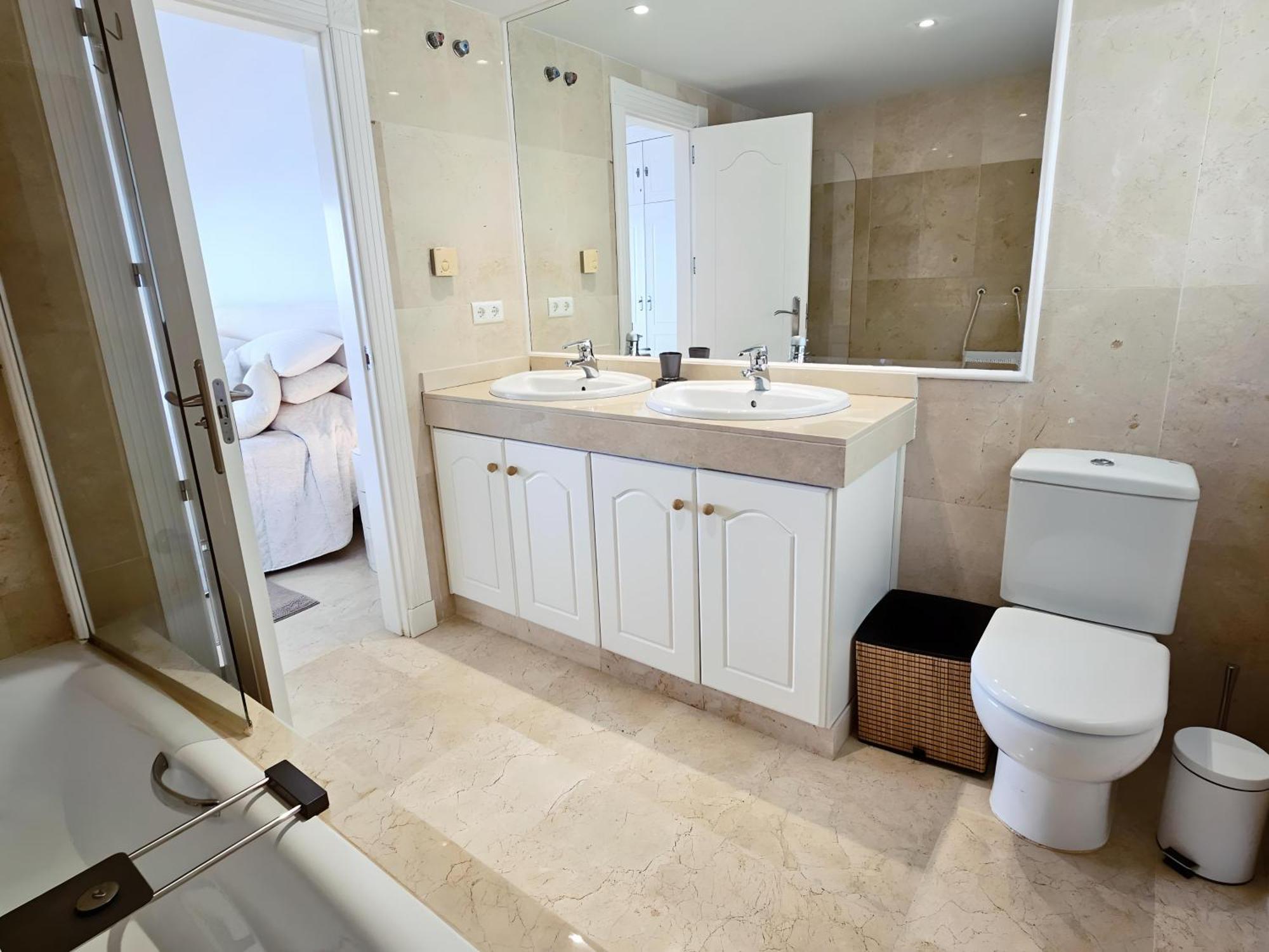 Lica Homes Sinfonia De Mar Appartement Estepona