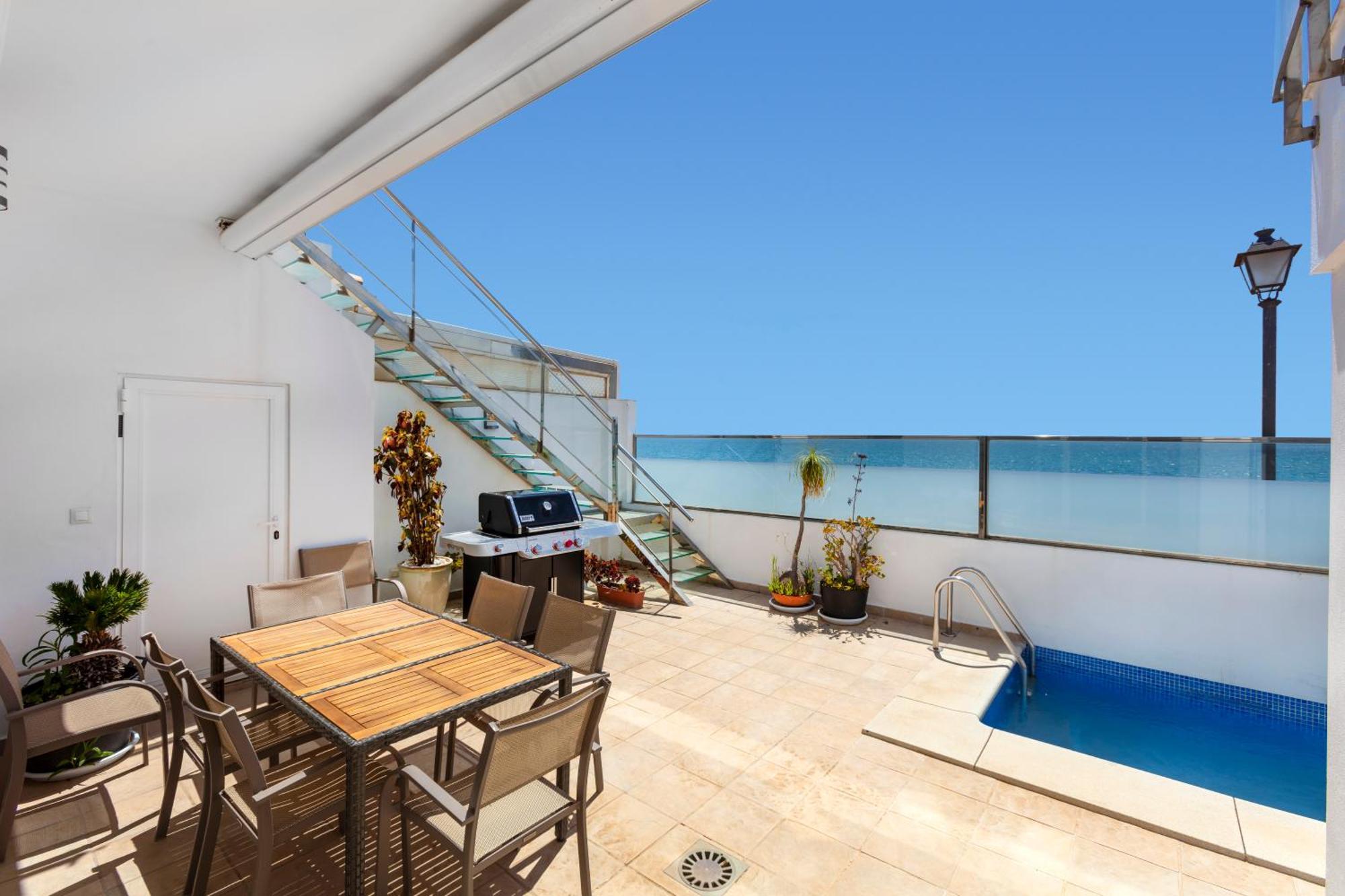 Villa First Row Estepona
