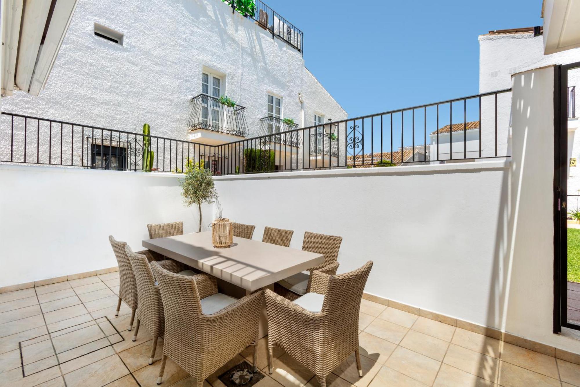 Villa First Row Estepona
