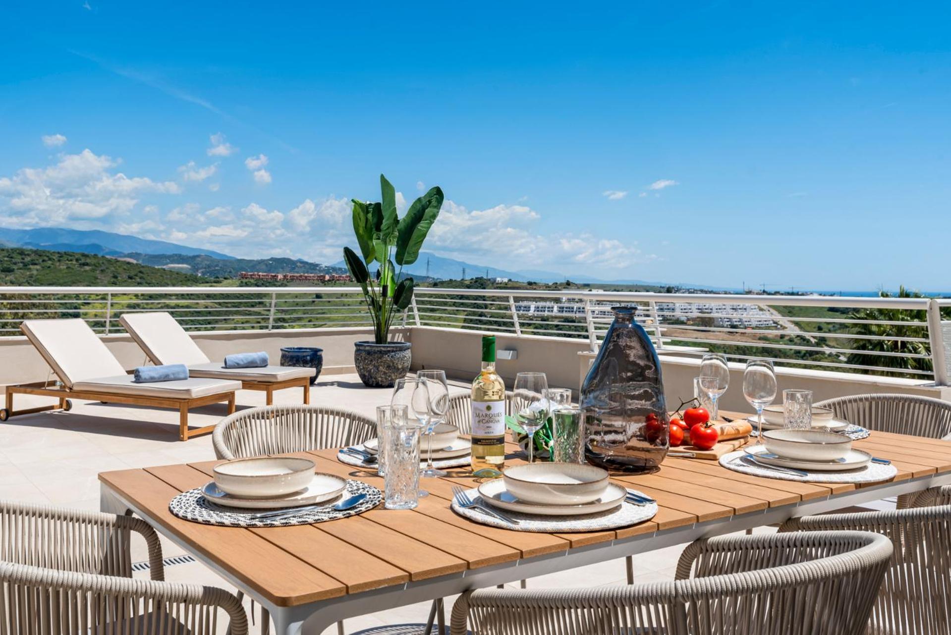 Royal Penthouse Sunny Golf *