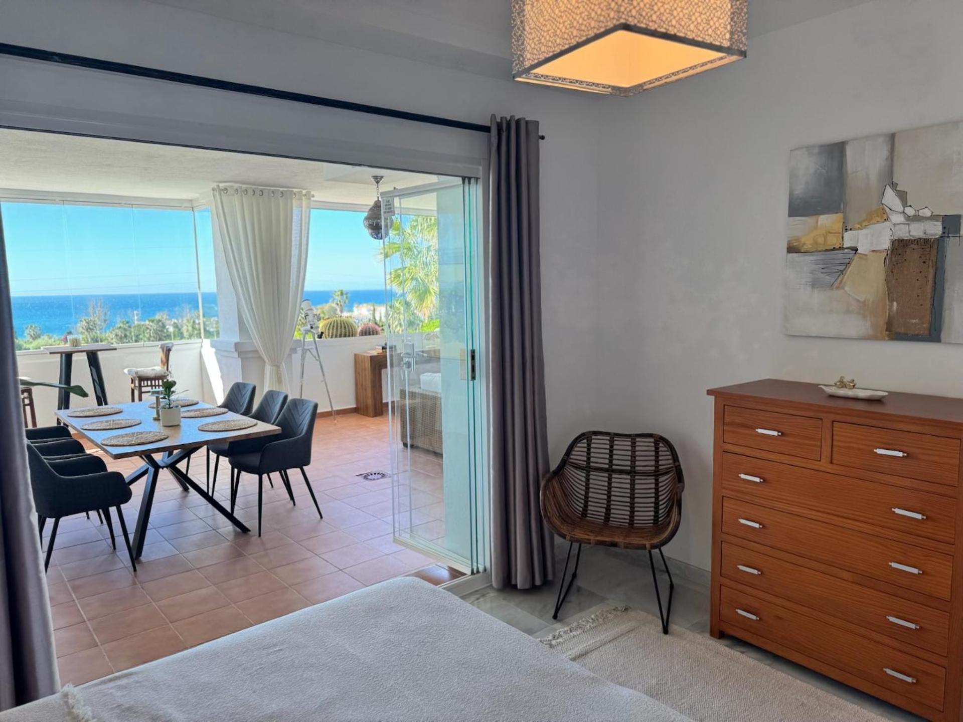 Apartment Sea View *