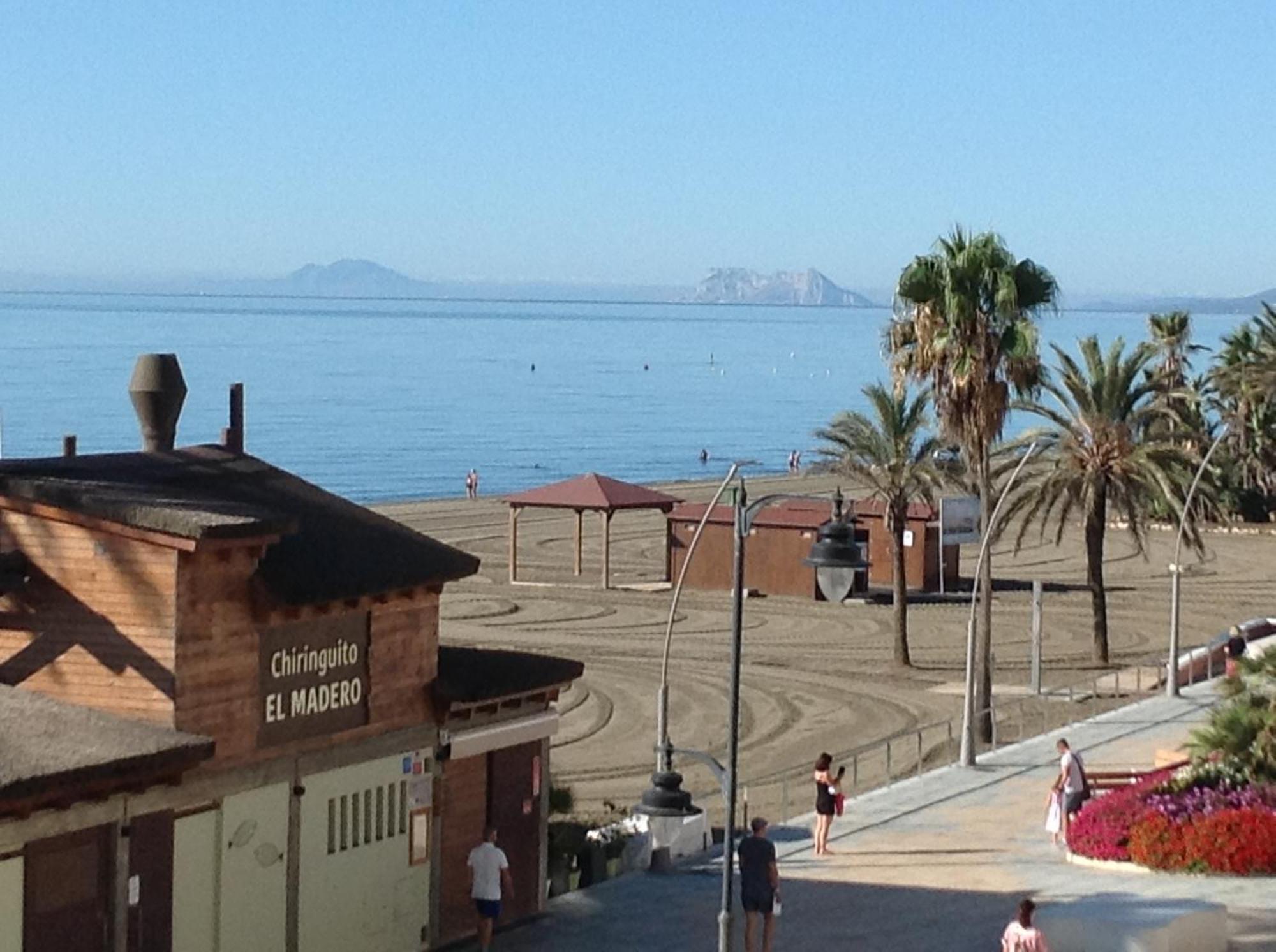 3br Frontline La Rada