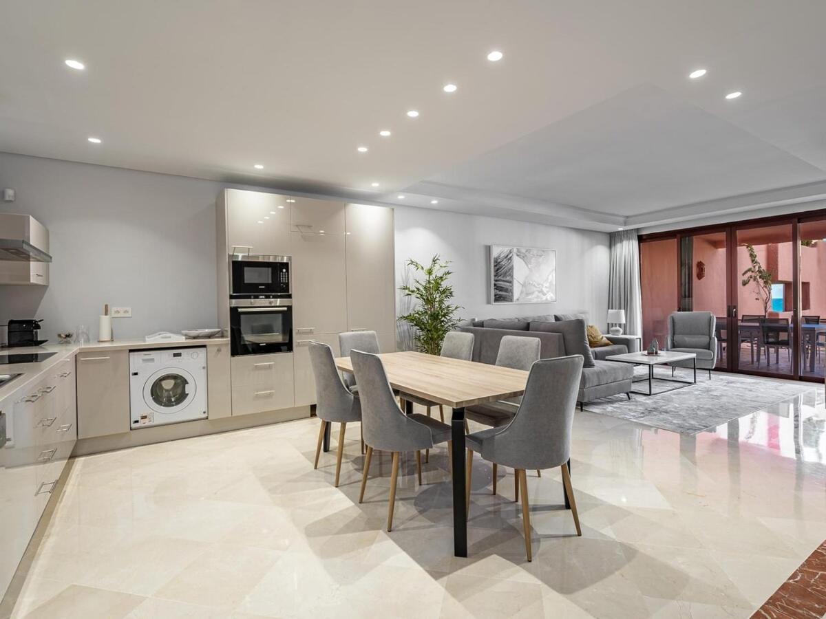 Mediterranean Bliss - 3 Bedroom Ground Floor Apartamento *