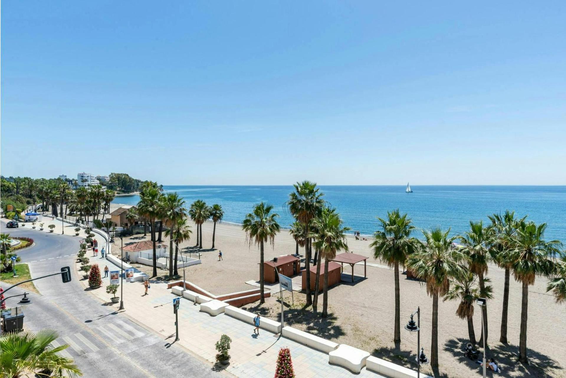 Bonito Piso En Primera Linea De Playa En