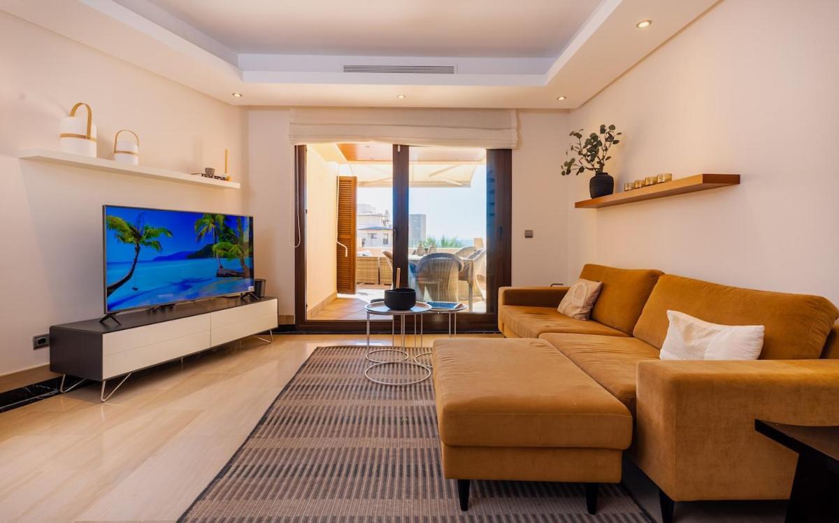 Apartamento 3br Penthouse With Private Pool Estepona
