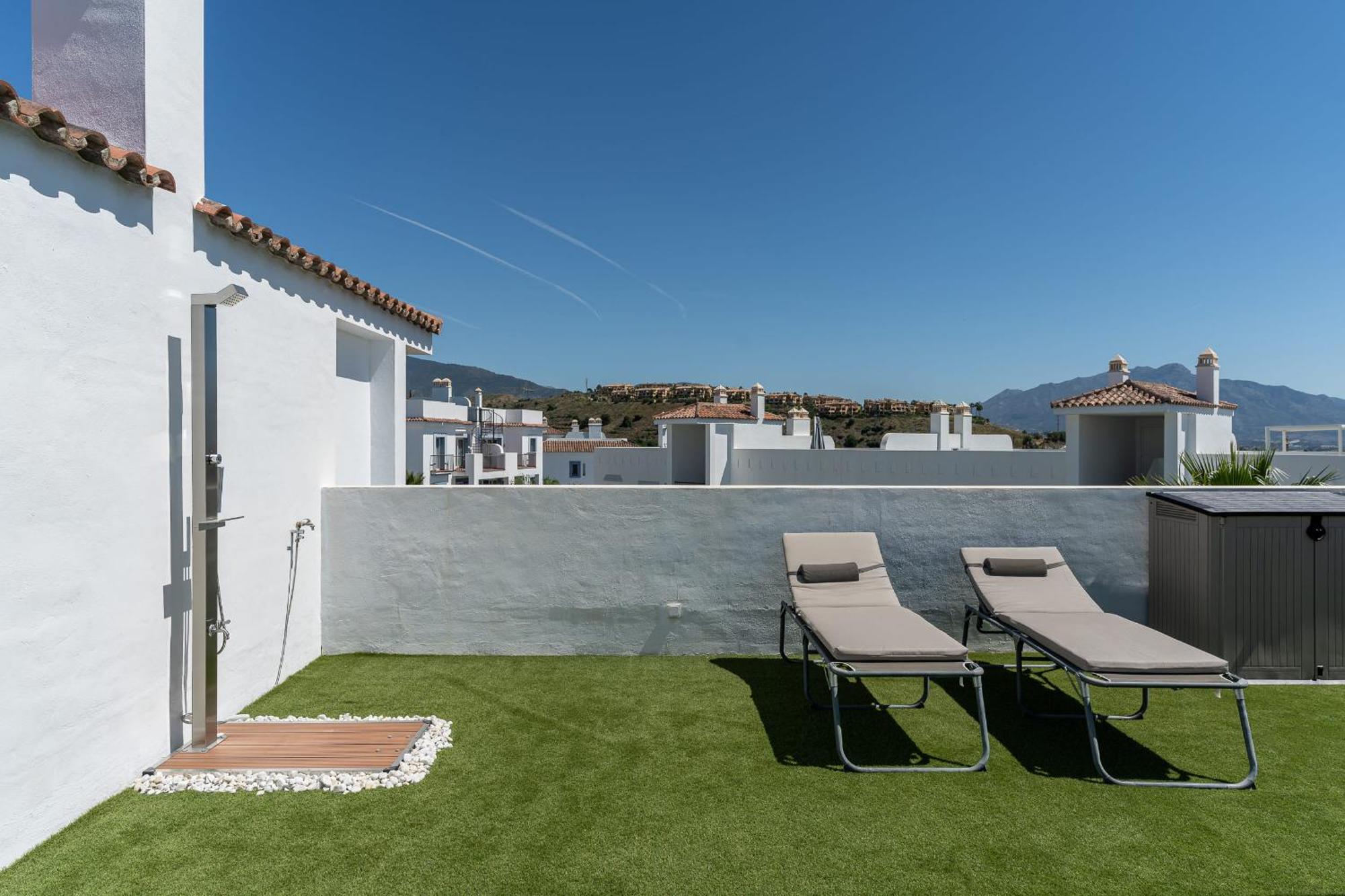 Paraiso Pueblo Penthouse With Solarium - 4202 Apartamento Estepona