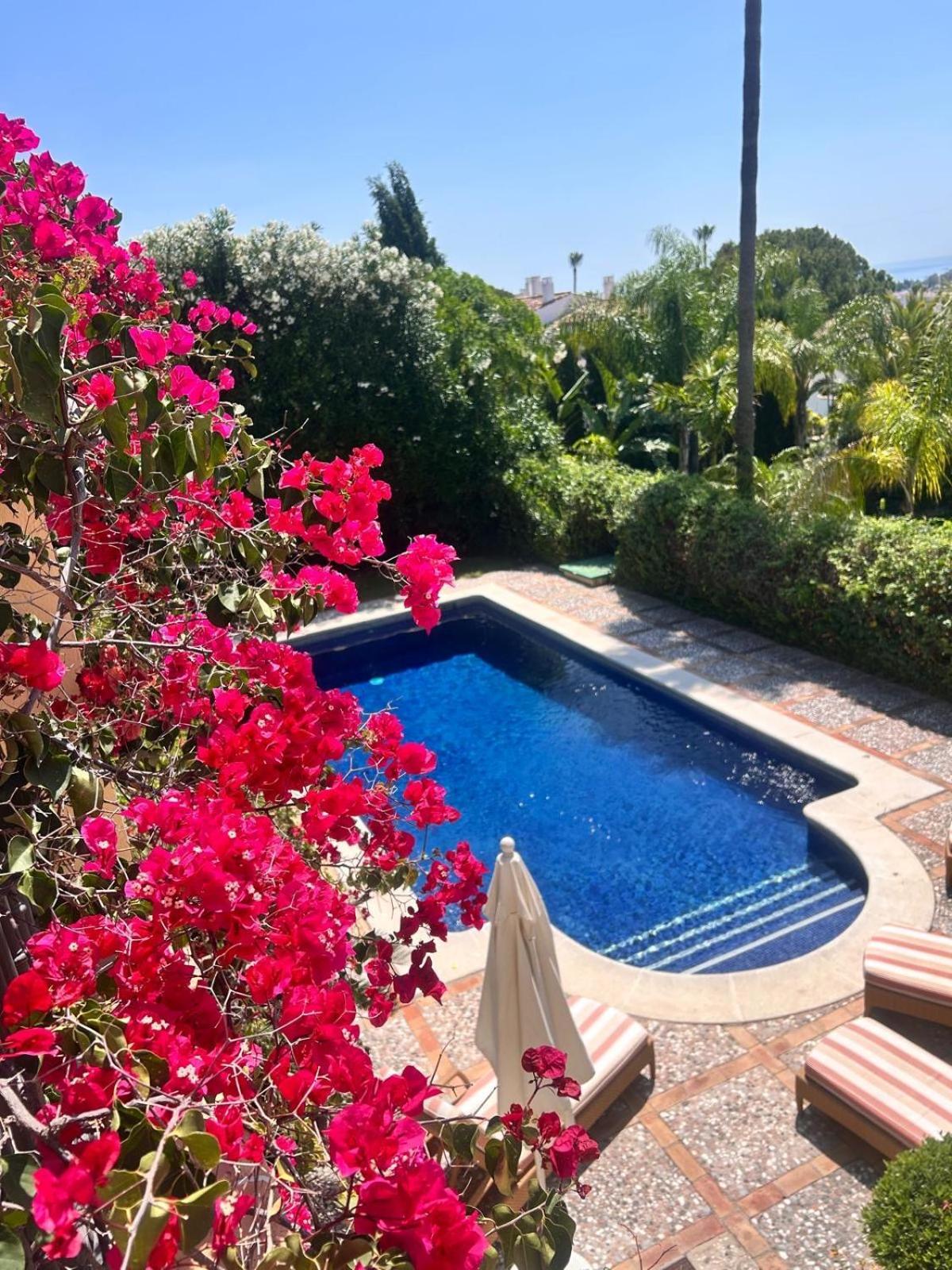 Luxury At Maria In El Paraiso Spain Estepona