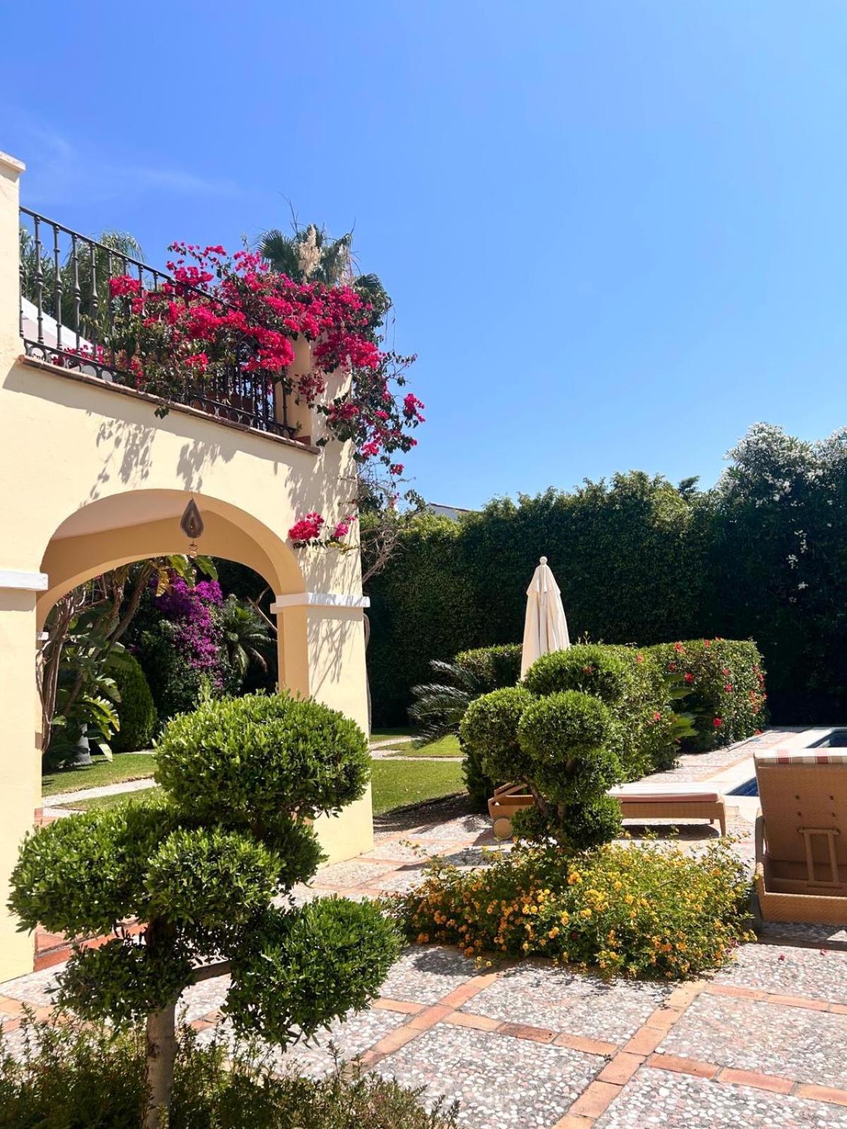 Luxury At Maria In El Paraiso Spain Estepona