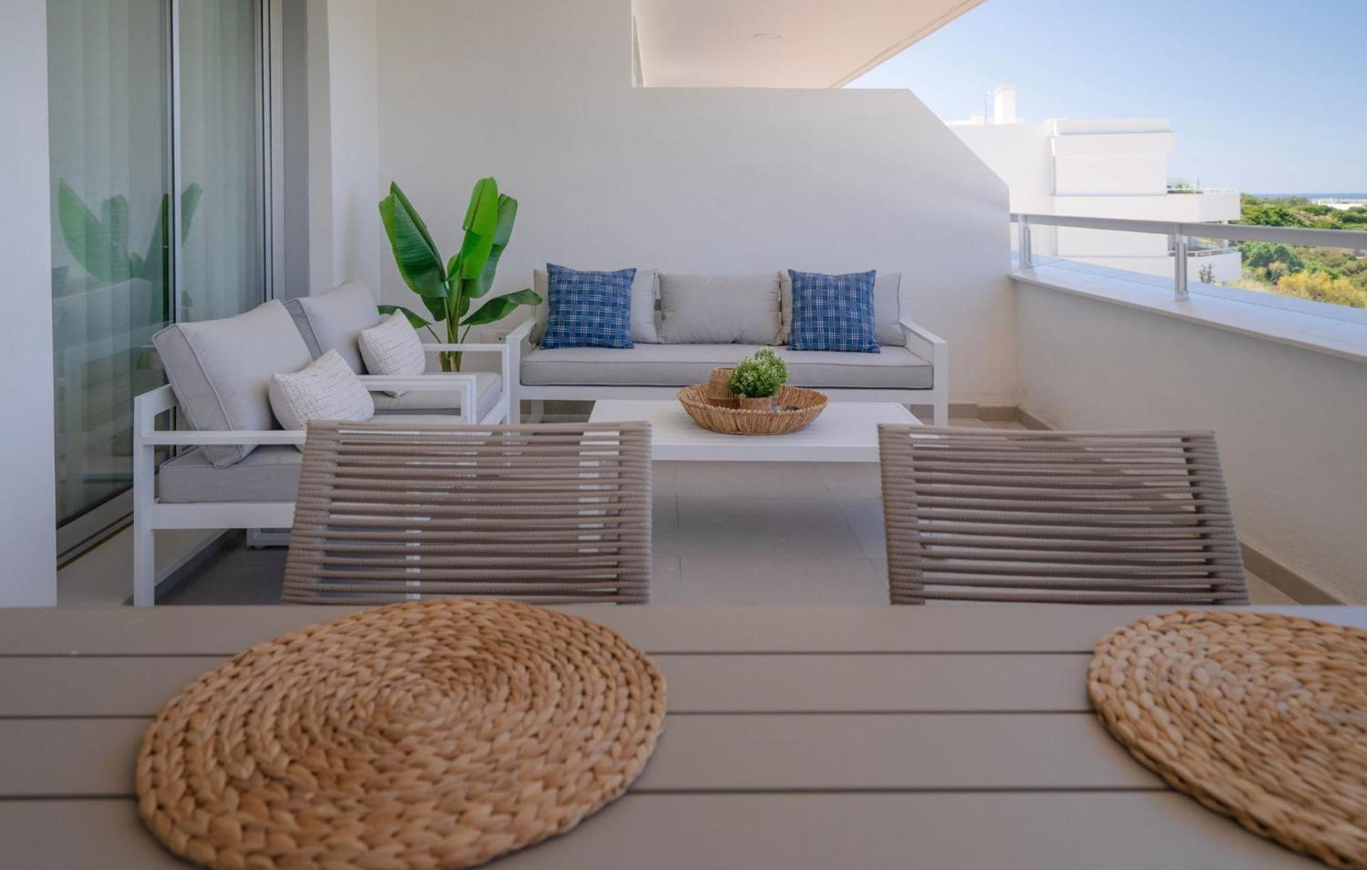 Chic Coastal Living On Estepona's Golden Mile Apartment Estepona