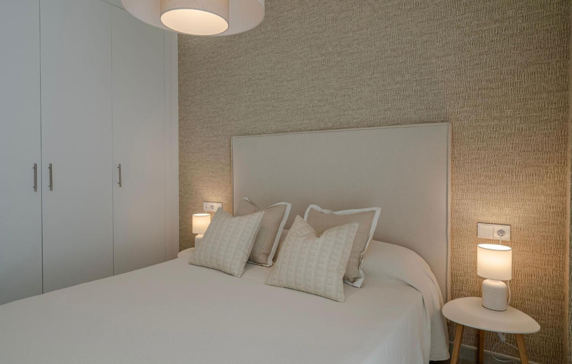 Apartment Chic Coastal Living On Estepona's Golden Mile *