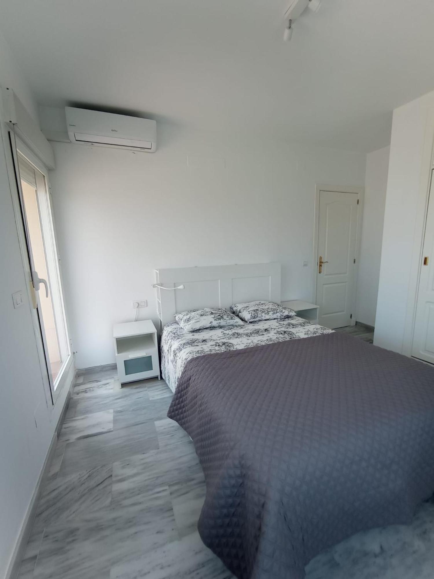 Apartamento Atico Premium Puerto Deportivo 3habpa Estepona