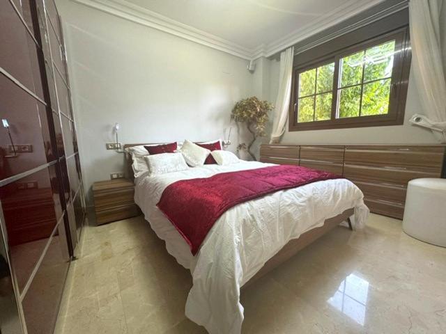 3 Bed In Gazules Del Sol * Estepona