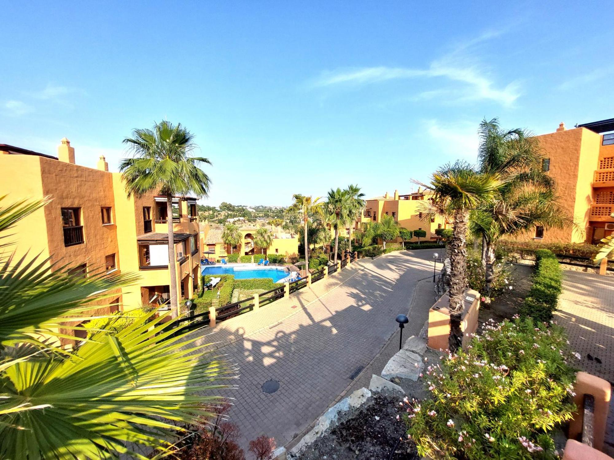 3 Bed In Gazules Del Sol