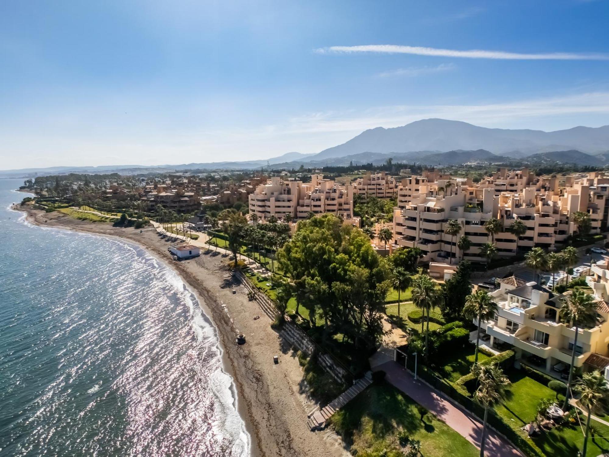 Seafront Bahia De La Plata Estepona
