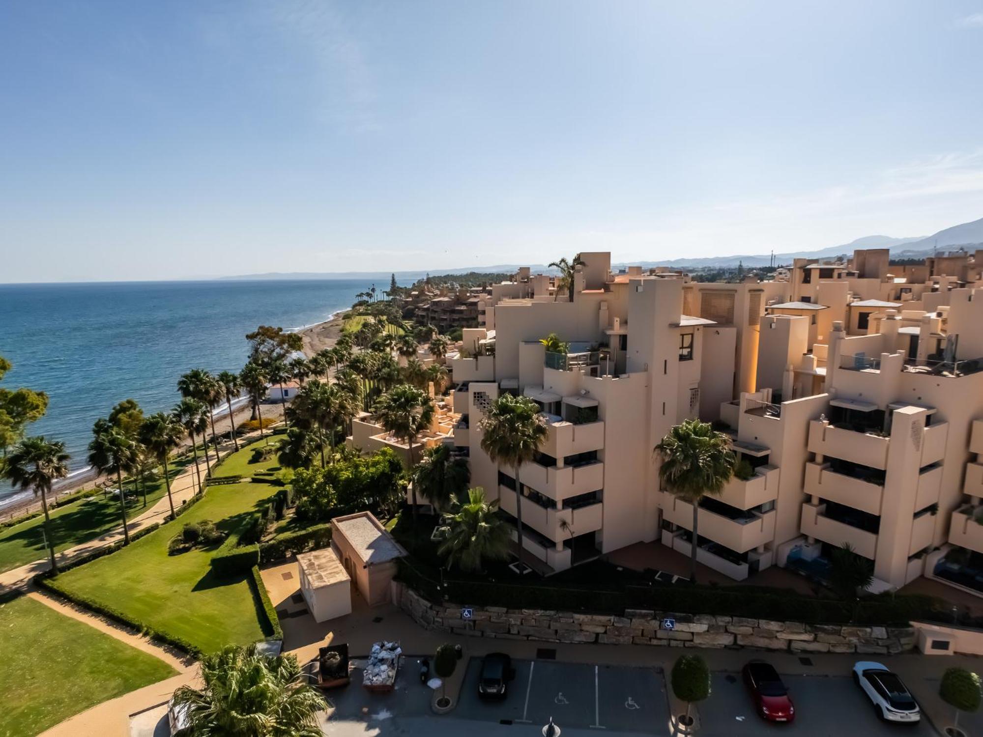 Apartment Seafront Bahia De La Plata