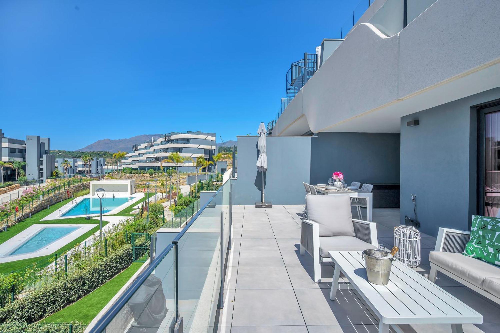 Oasis 325