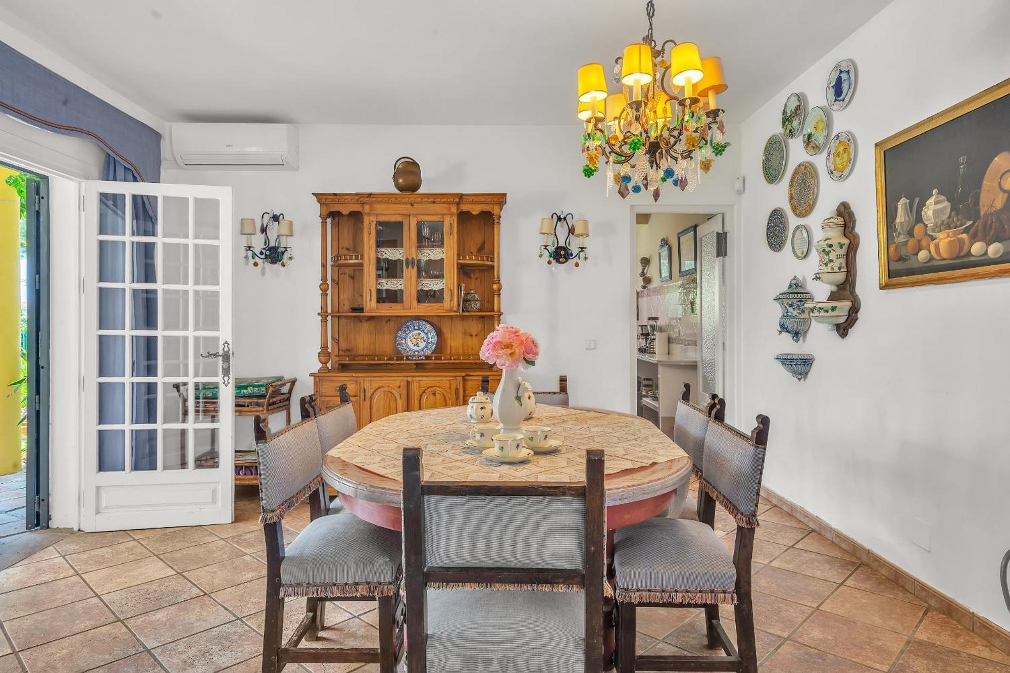 Arin - Beachside Family Villa *