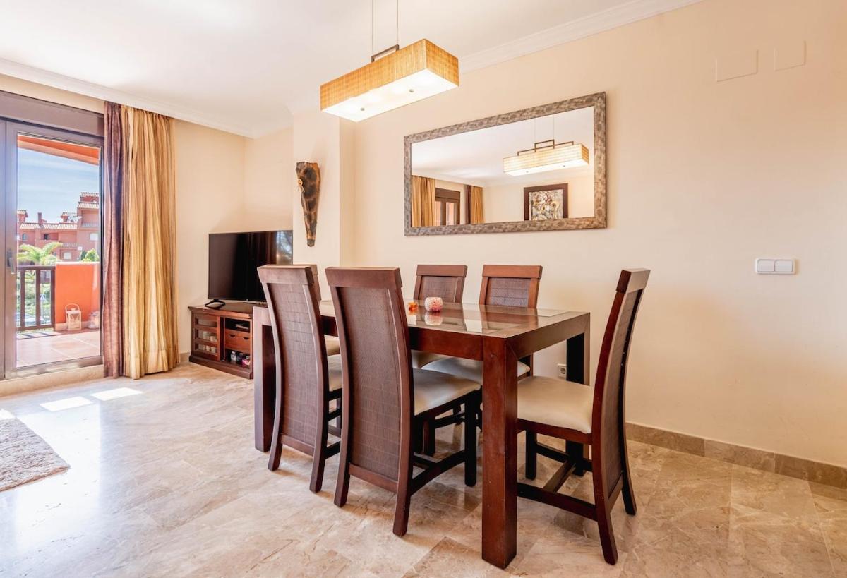 Stunning With Roof Terrace & Great Views Apartment *