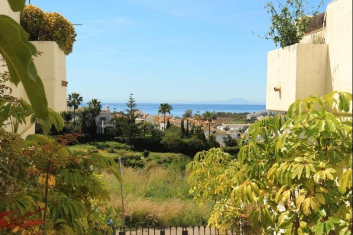Apartment Modern 3 Bed With Sea Views Pool *