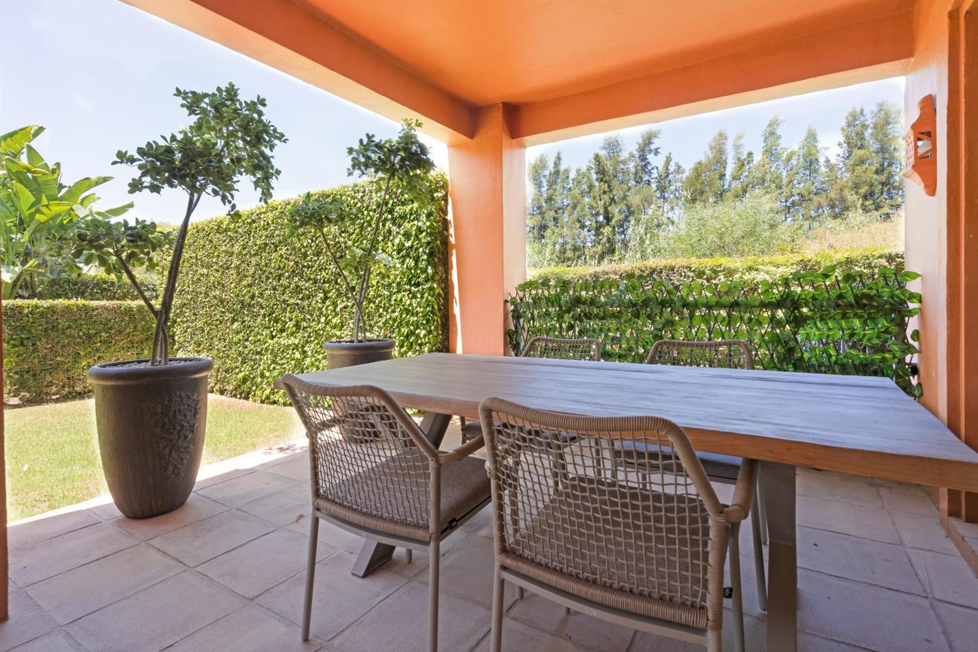 Benatalaya Golf Views *