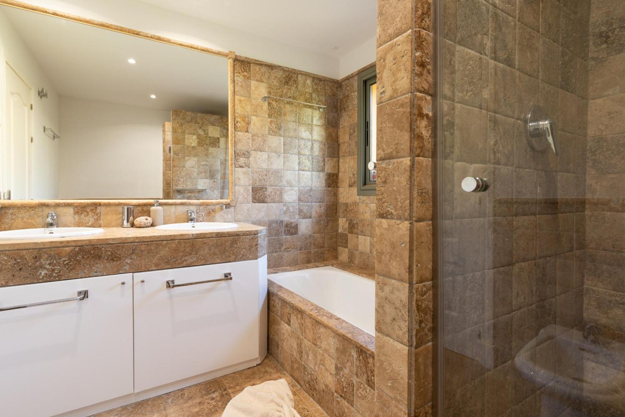Apartamento Benatalaya Golf Views Estepona