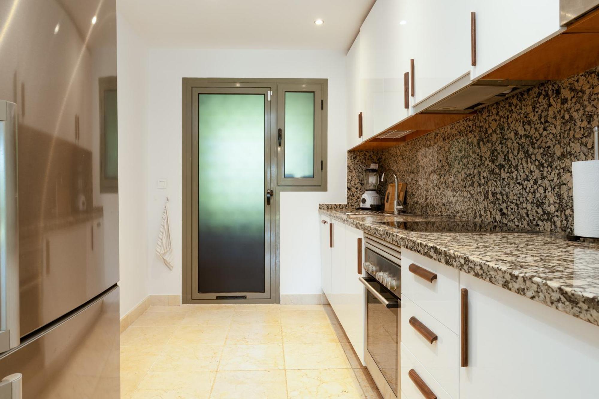 Benatalaya Golf Views Apartamento Estepona