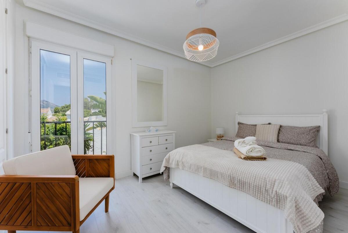 Ocean Front With Private Pool Holiday home *