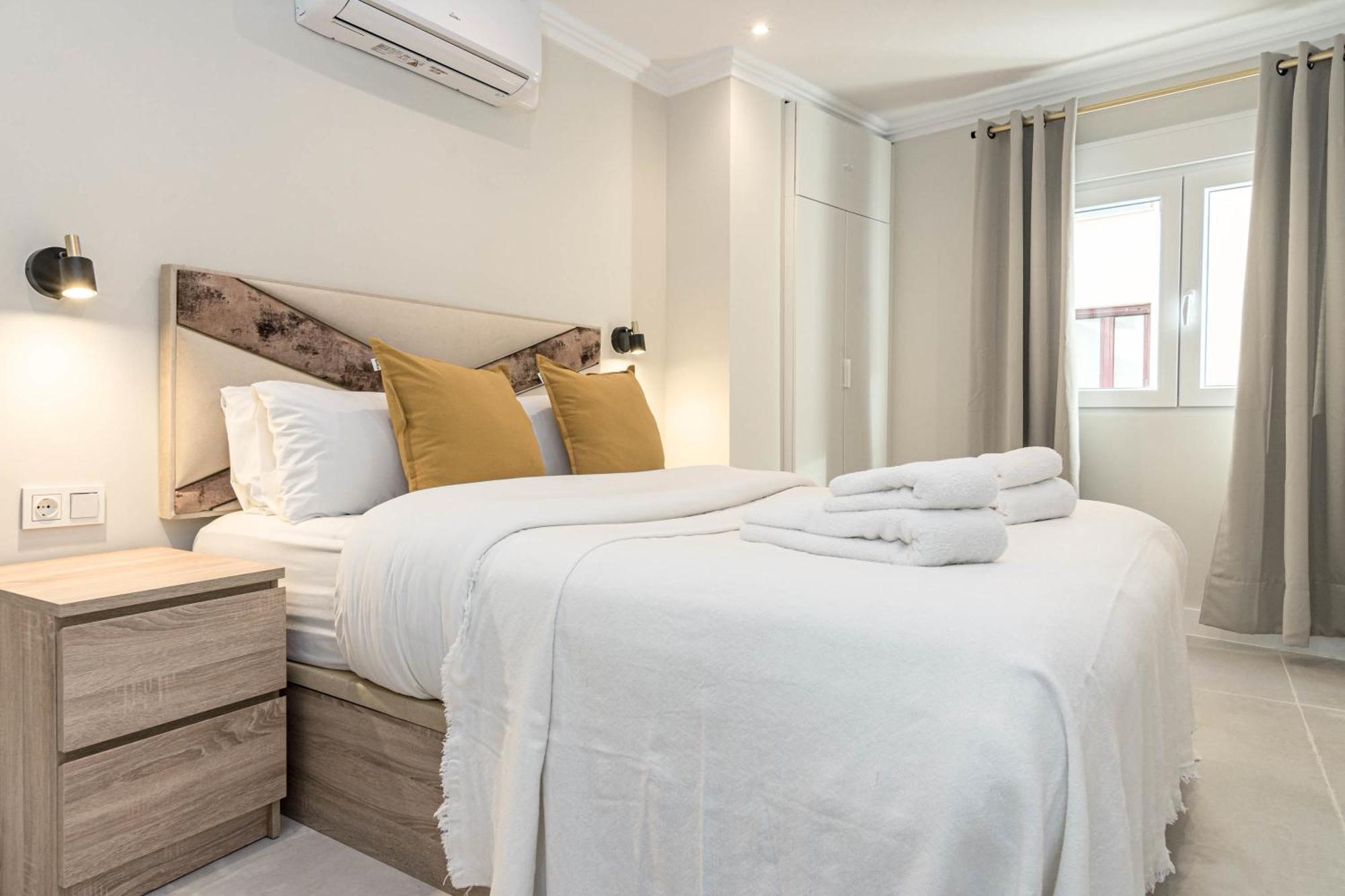 Terr69- Bright Gem In Charming Old Town Estepona