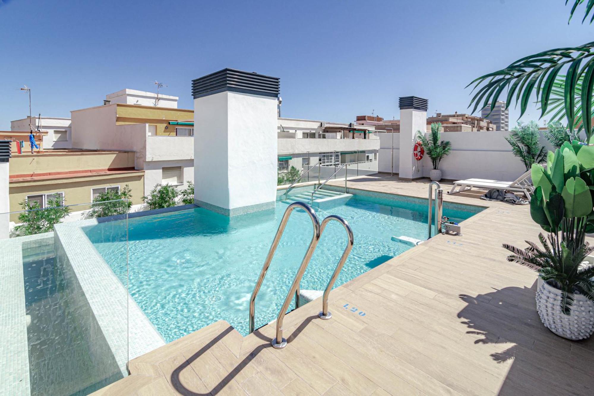 Le2e- Modern New-build Flat Near The