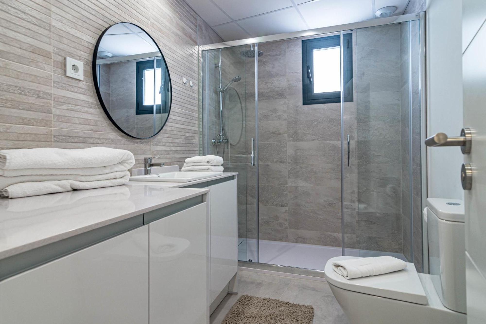 Le2e- Modern New-build Flat Near The Apartamento Estepona