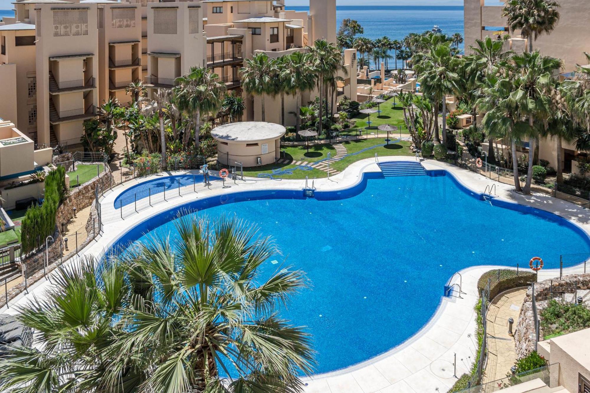 Bp7c.2a Beachfront Penthouse With Private Pool Appartement *