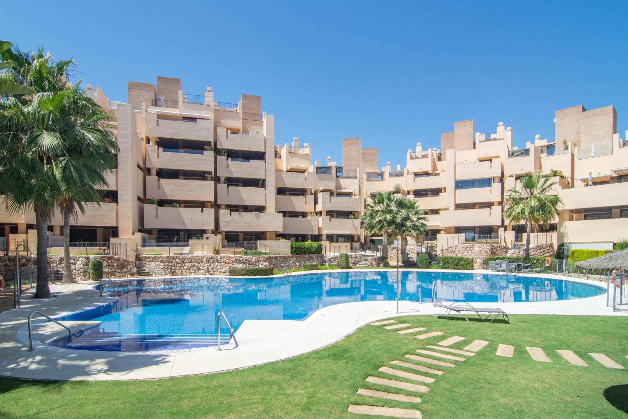 Bp7c.2a Beachfront Penthouse With Private Pool Estepona