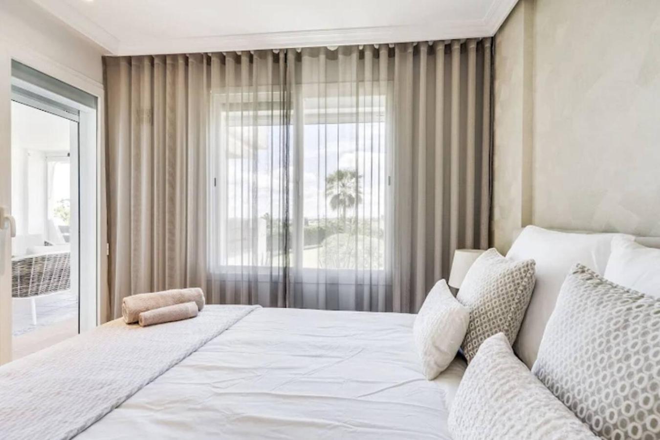 2br With Pool And Sea View *