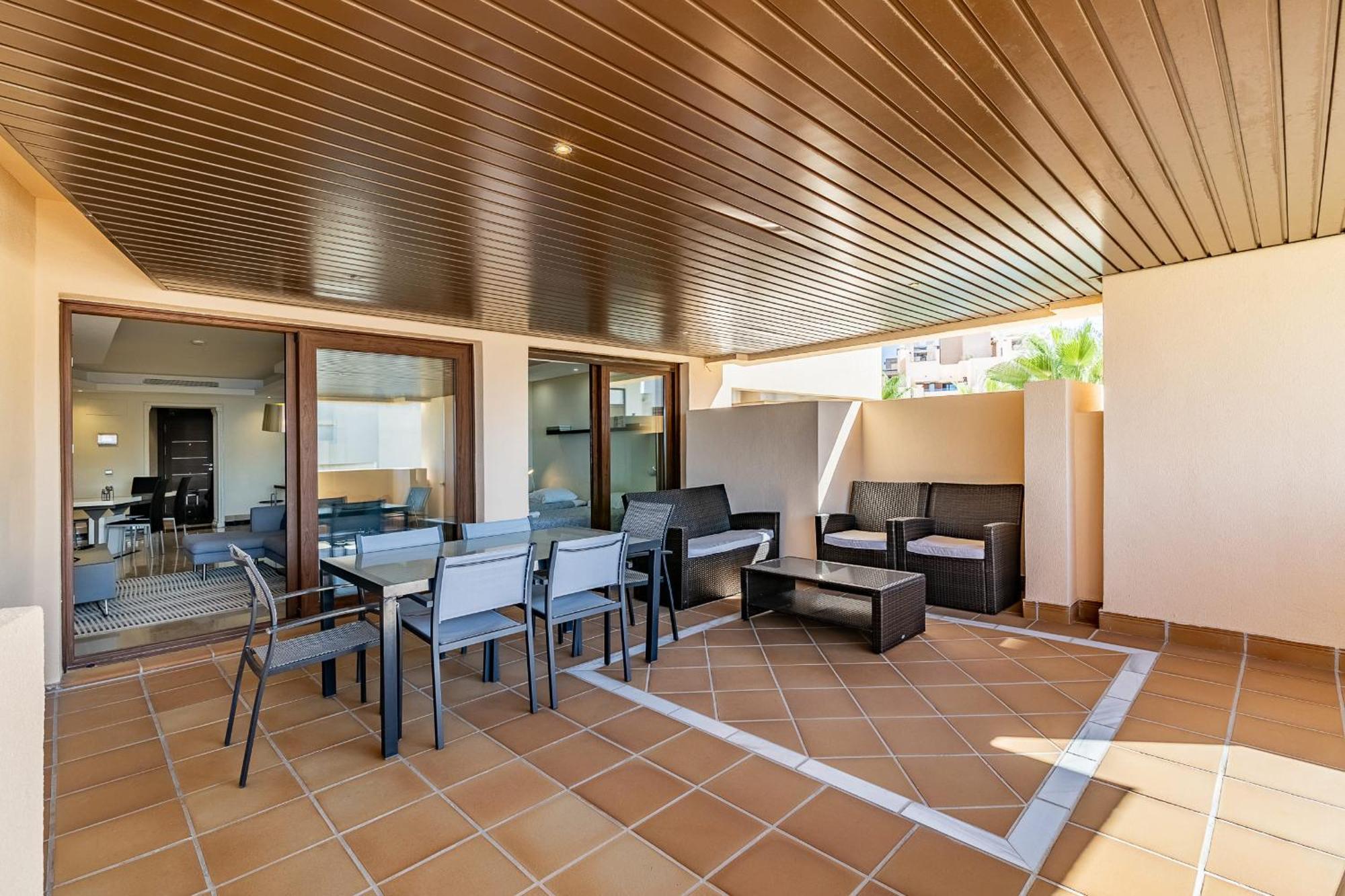East Maewest Apartamento Estepona