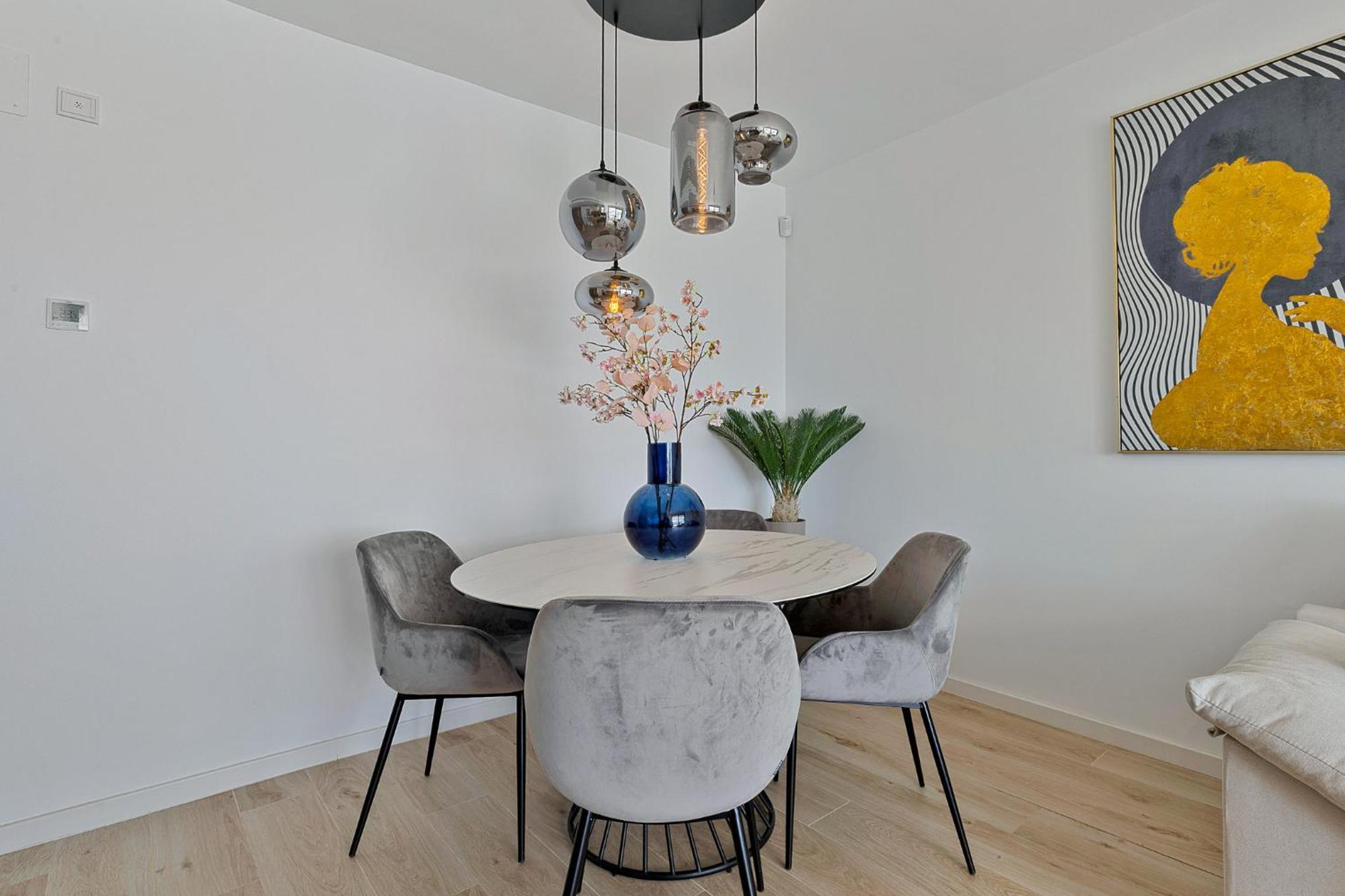 One 80 Within Walking Distance To The Sea Apartment