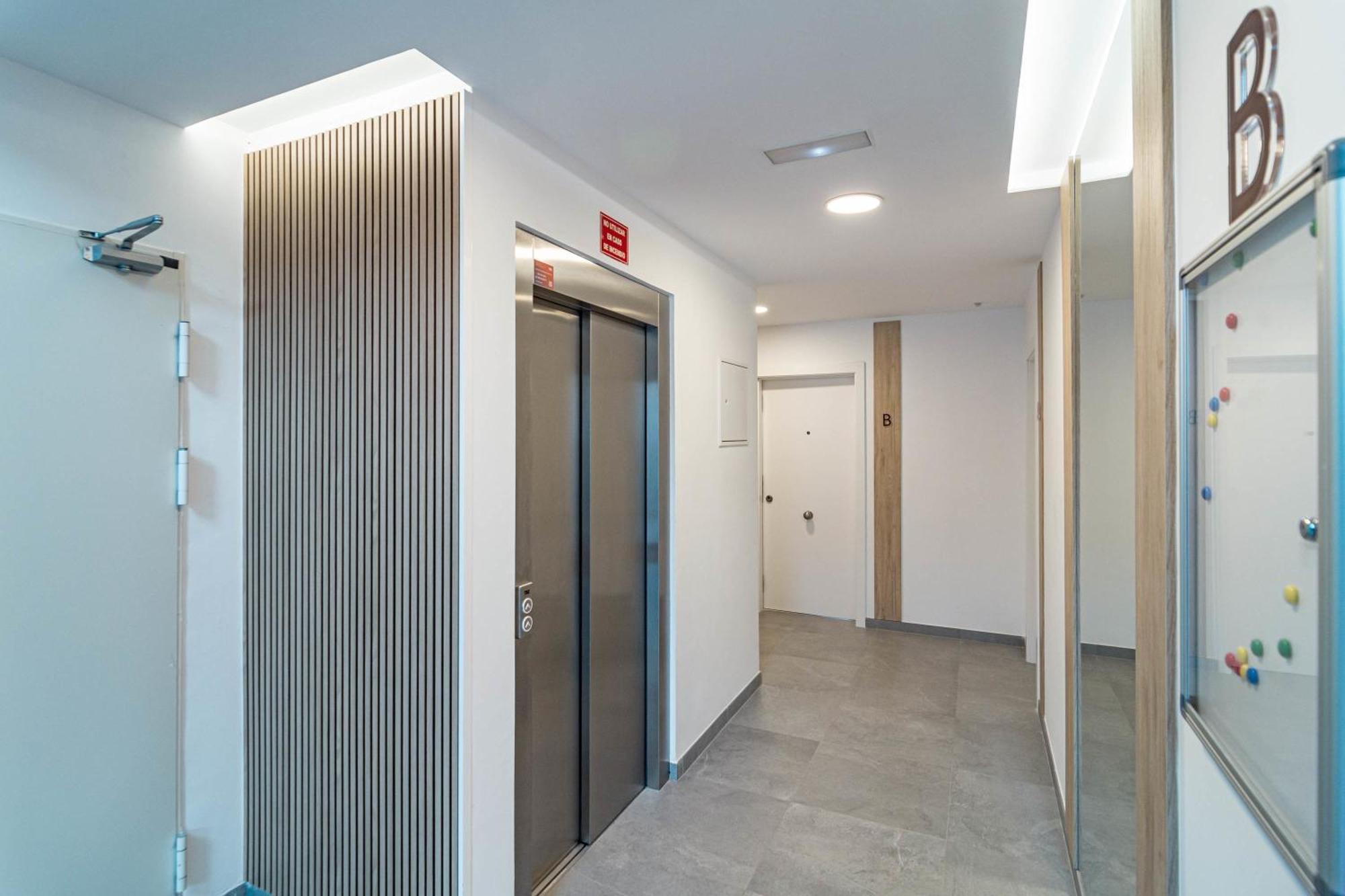 Lmea1.b.b - Modern 1-bed Flat With Pool Balcony Appartement *