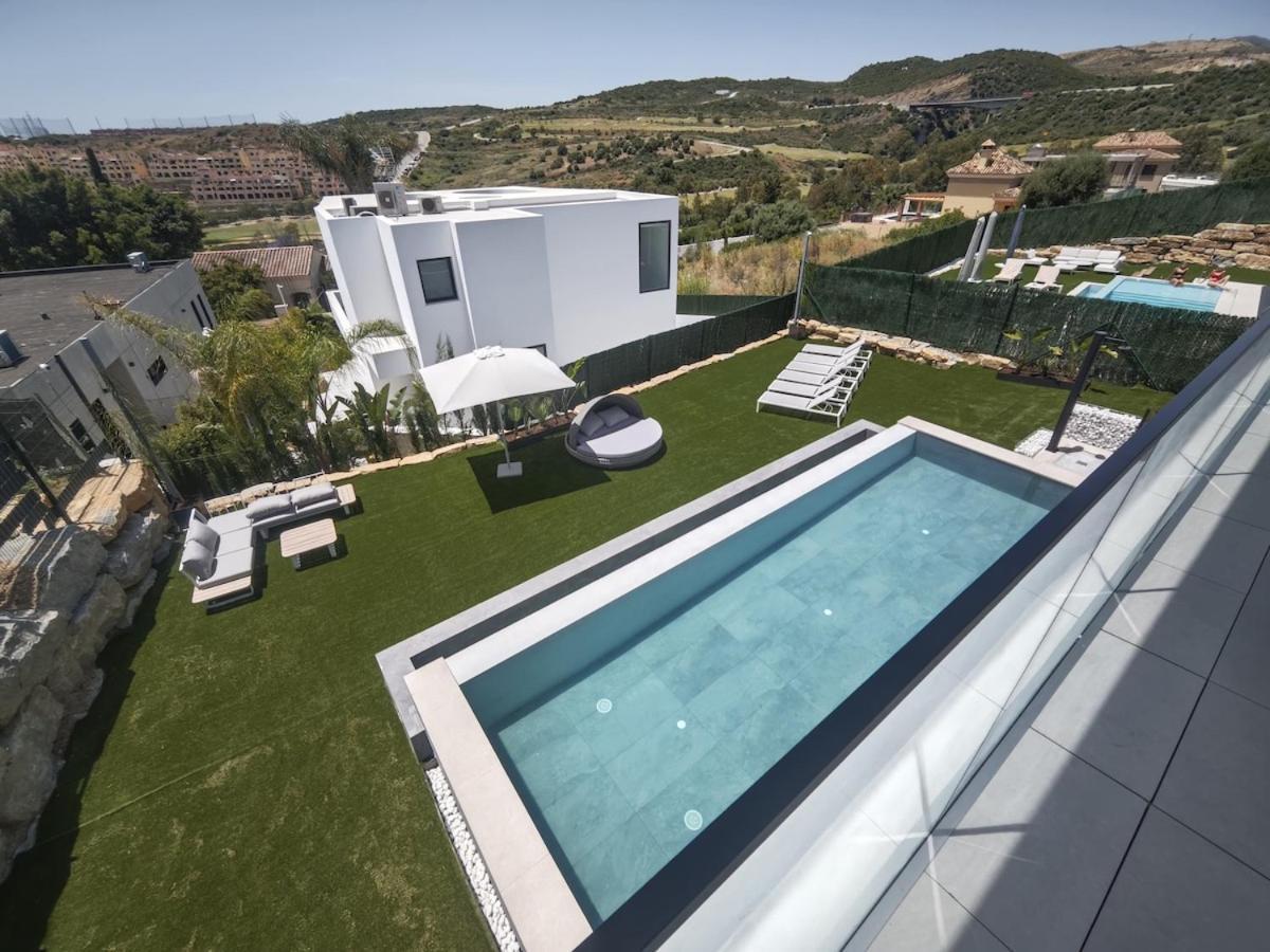 Villa Casa M2 And Marbella Getaway-sleeps 10 Estepona