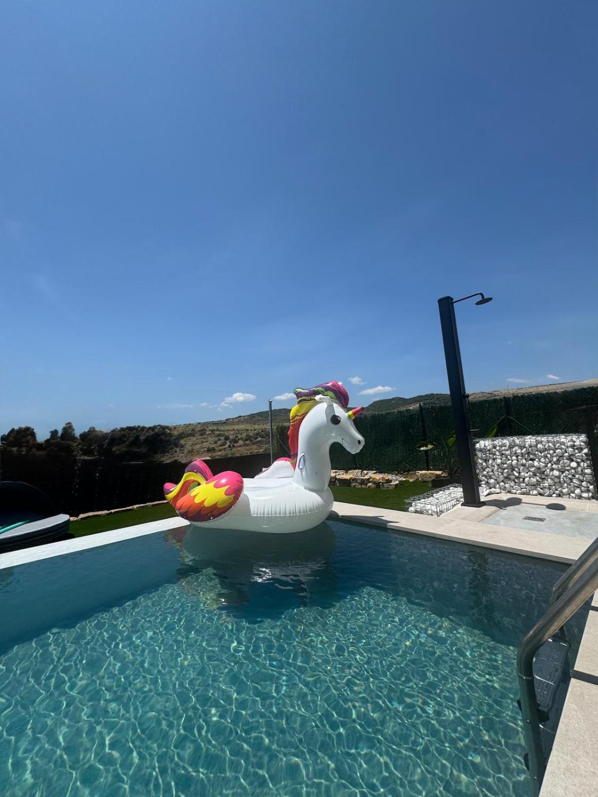 Casa M2 And Marbella Getaway-sleeps 10 *