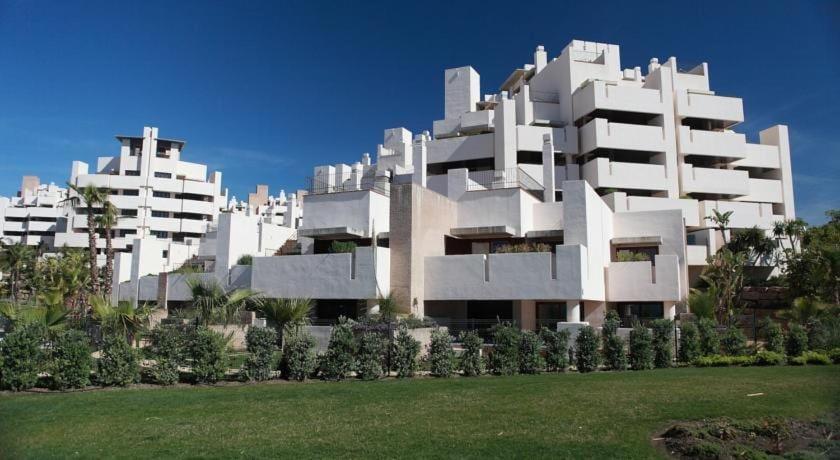 For 4 People, Bahia De La Plata, Estepona, Malaga 150mts Appartement *