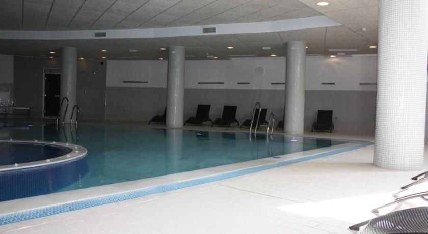 Appartement For 4 People, Bahia De La Plata, Estepona, Malaga 150mts Estepona