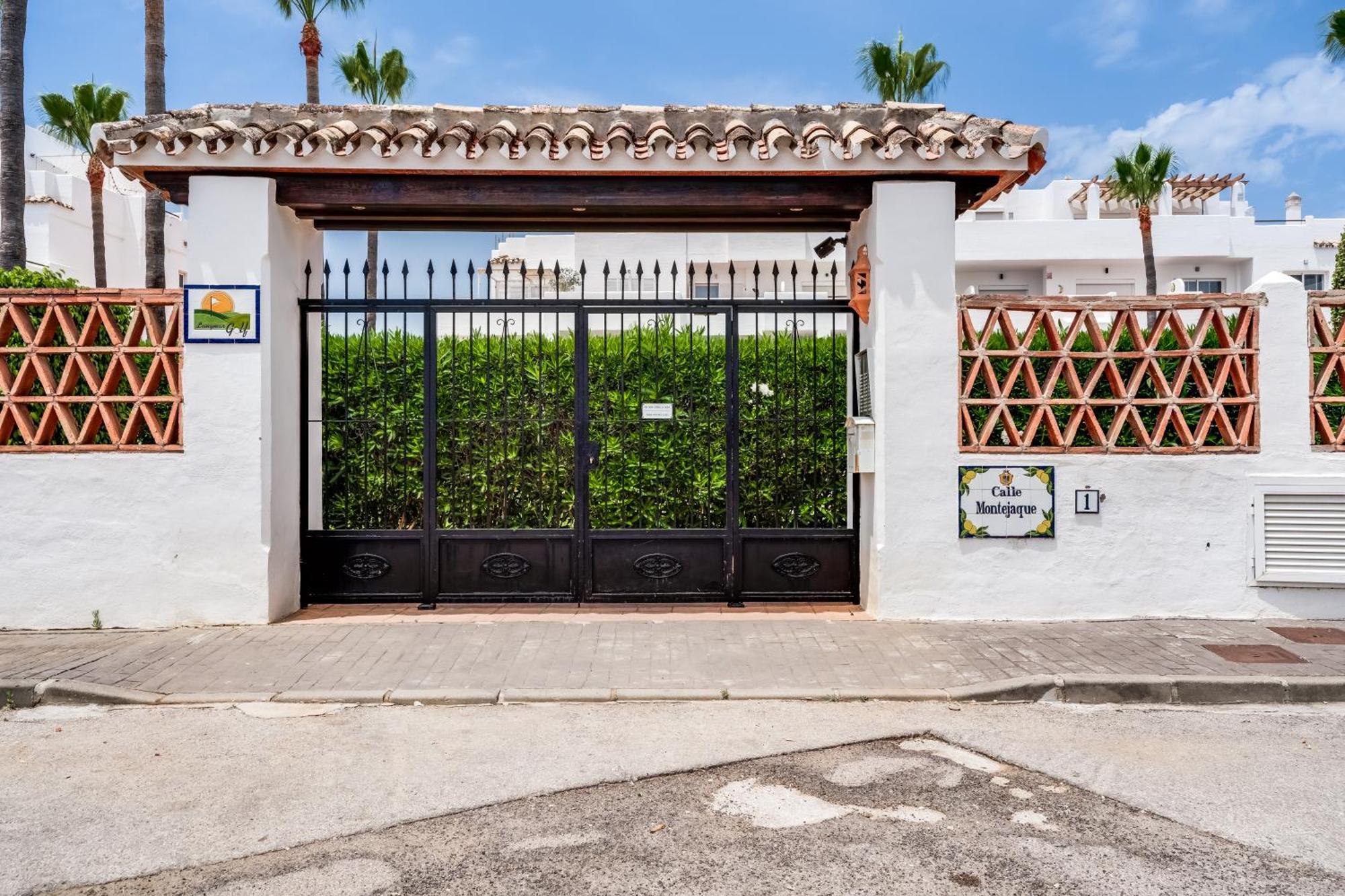 Spacious With Large Terraces Lunymar Golf,