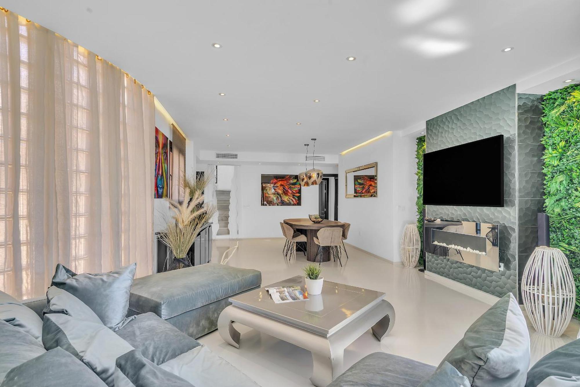 Hacienda Del Sol Penthouse Estepona