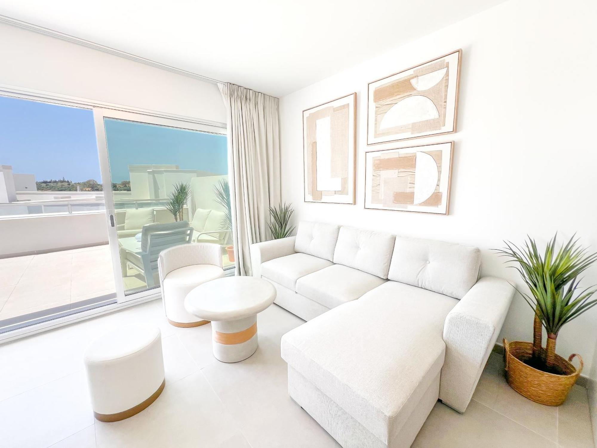Apartment Family Penthouse With Sea Views In Cancelada *