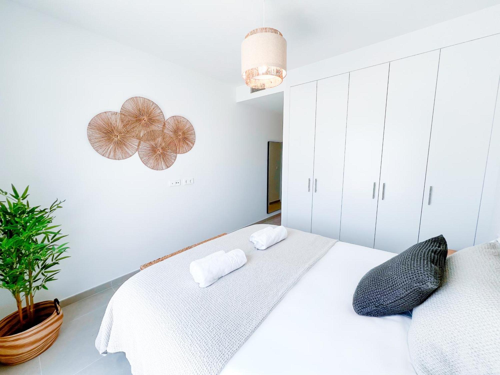 Family Penthouse With Sea Views In Cancelada Apartment *