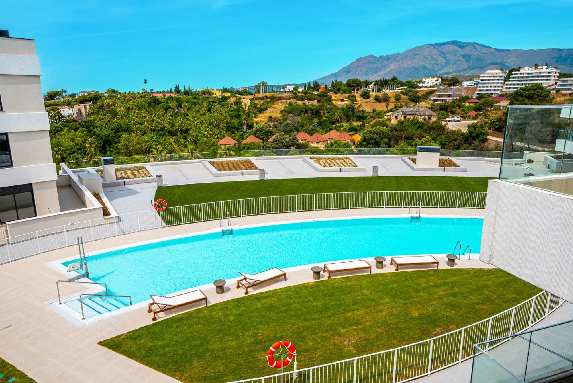 Mediterranean Vanian Views Penthouse * Estepona