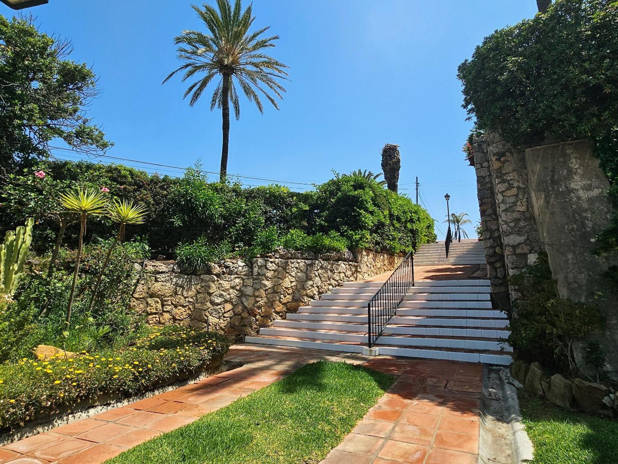 Golden Bay House By Lica Chalet Estepona