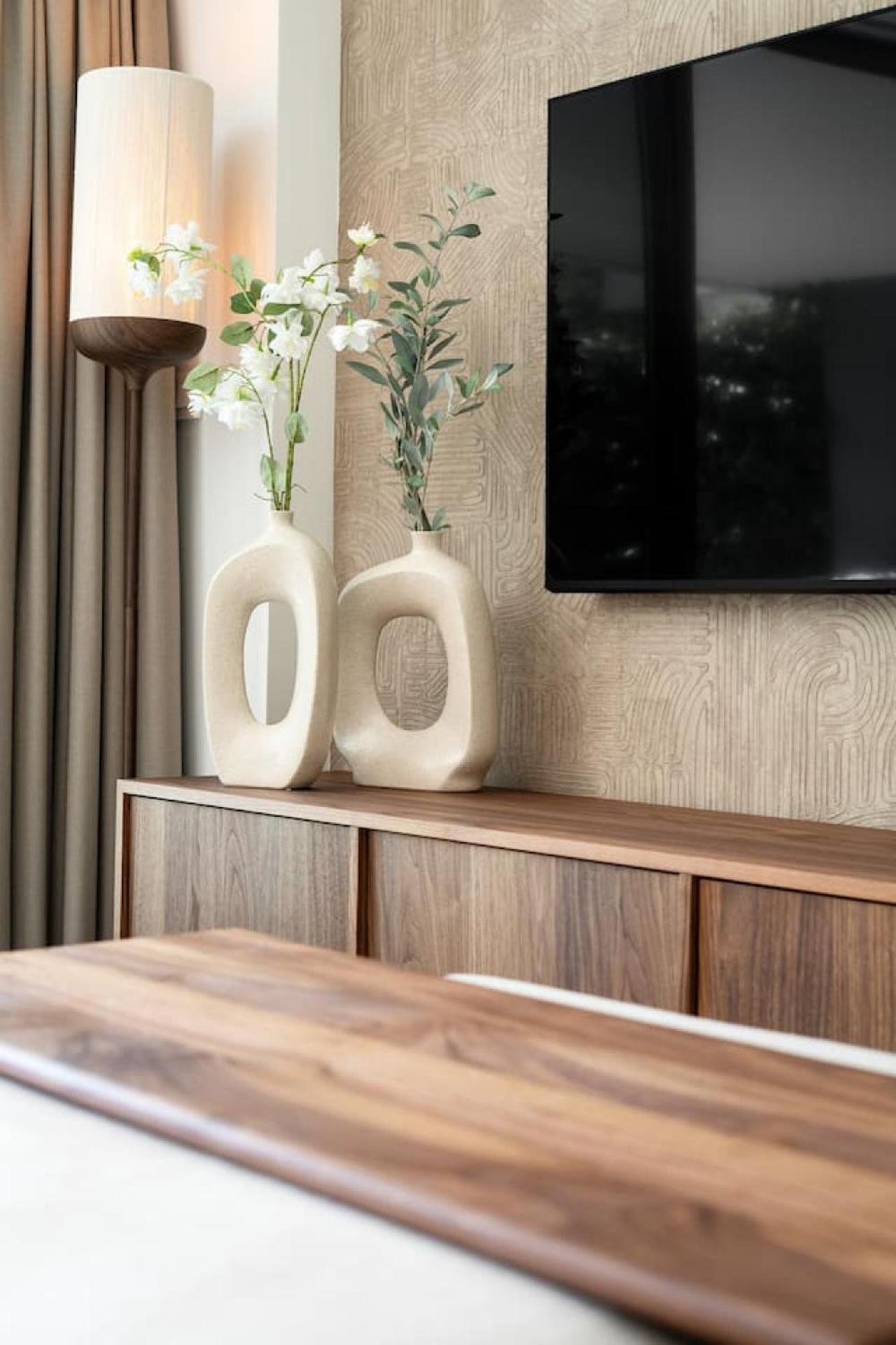 Oasis 325 Hideaway Luxe Garden Estepona