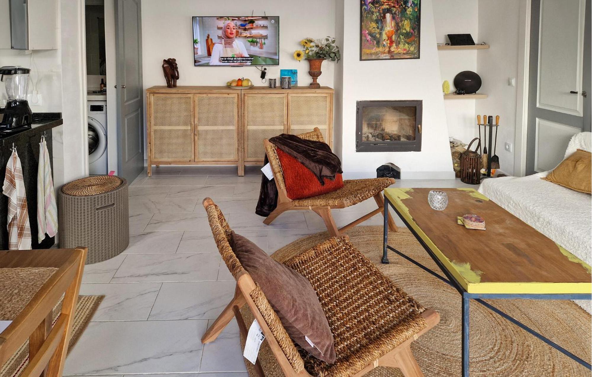 Vakantiehuis Lovely In With Kitchen